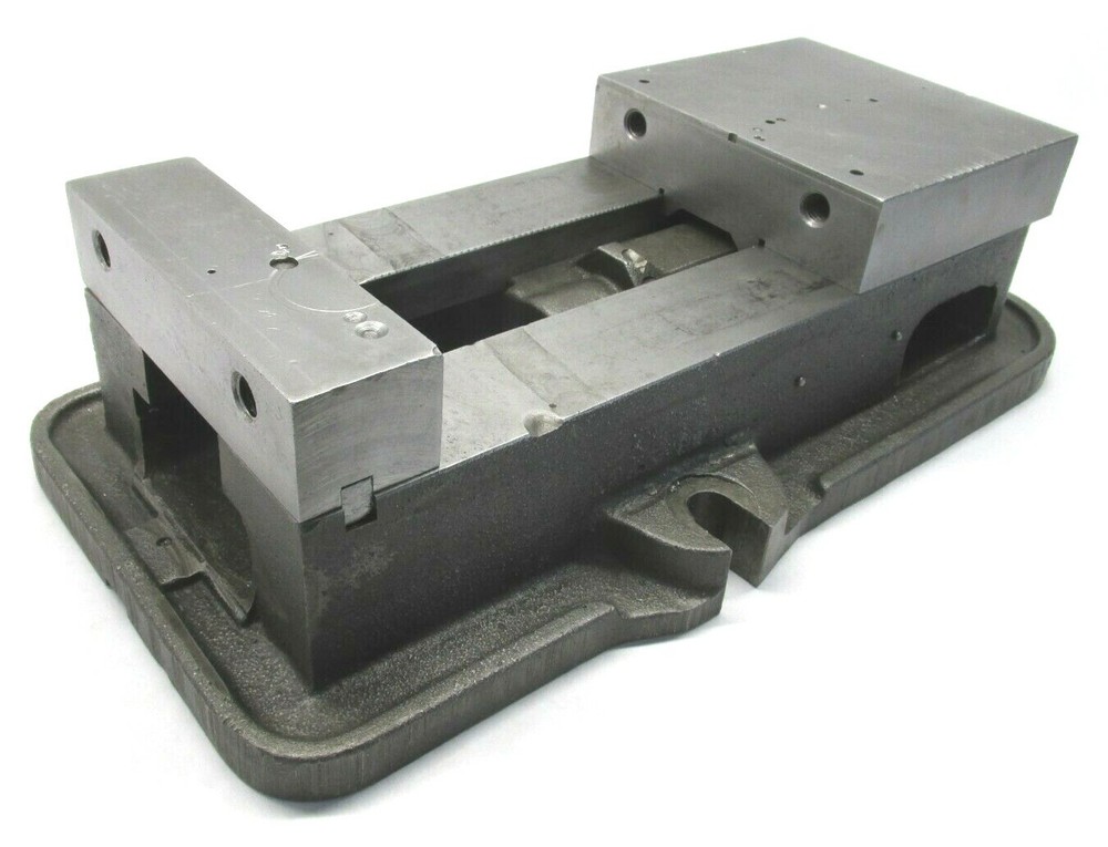 KURT ANGLOCK 6" MILLING MACHINE VISE - #D60