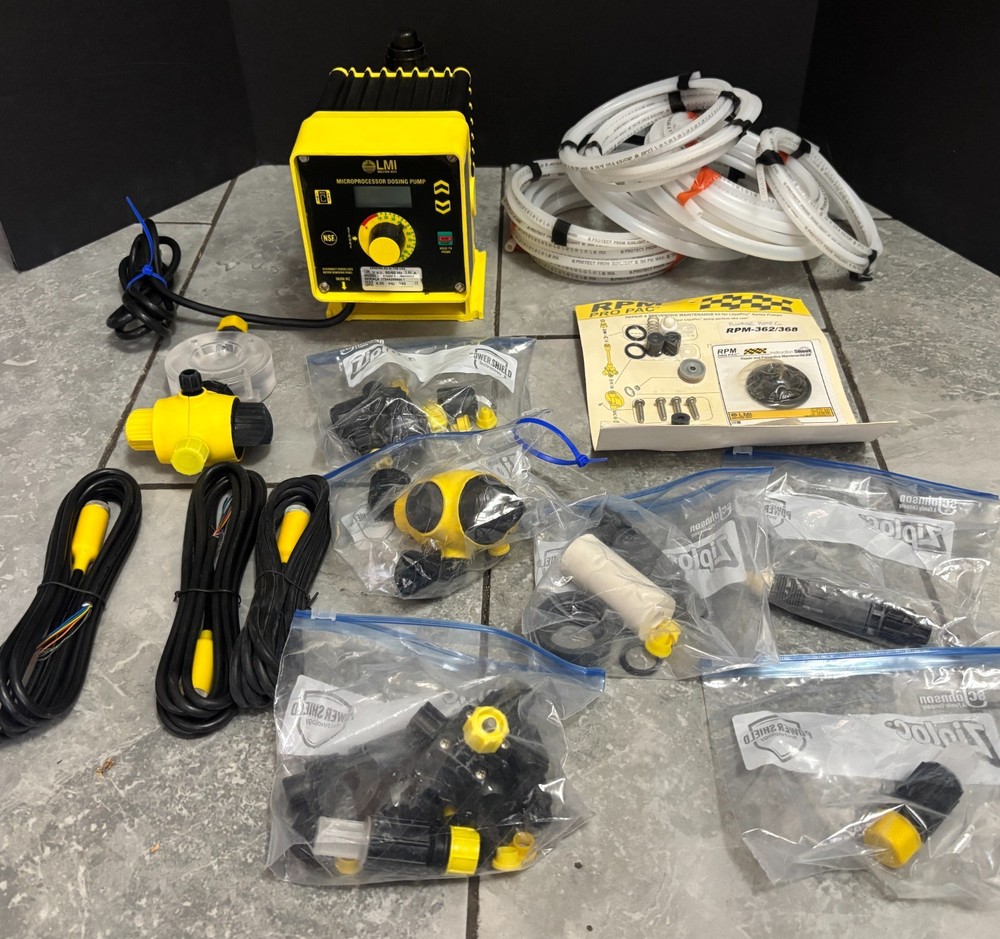 LMI Milton Roy Microprocessor Dosing Pump C921-469SI C921469SI + EXTRAS (read)