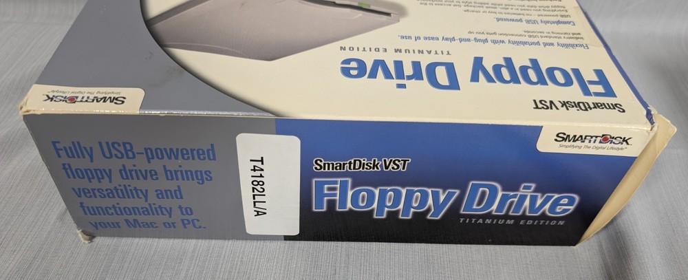 SmartDisk External USB 3.5" Floppy Drive for PC or Mac/Titanium Edition/Tested