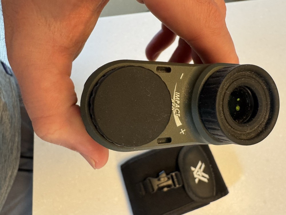 Vortex Impact 850 Rangefinder W/ Case