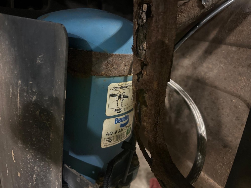 Bendix AD9 Air Dryer - Used