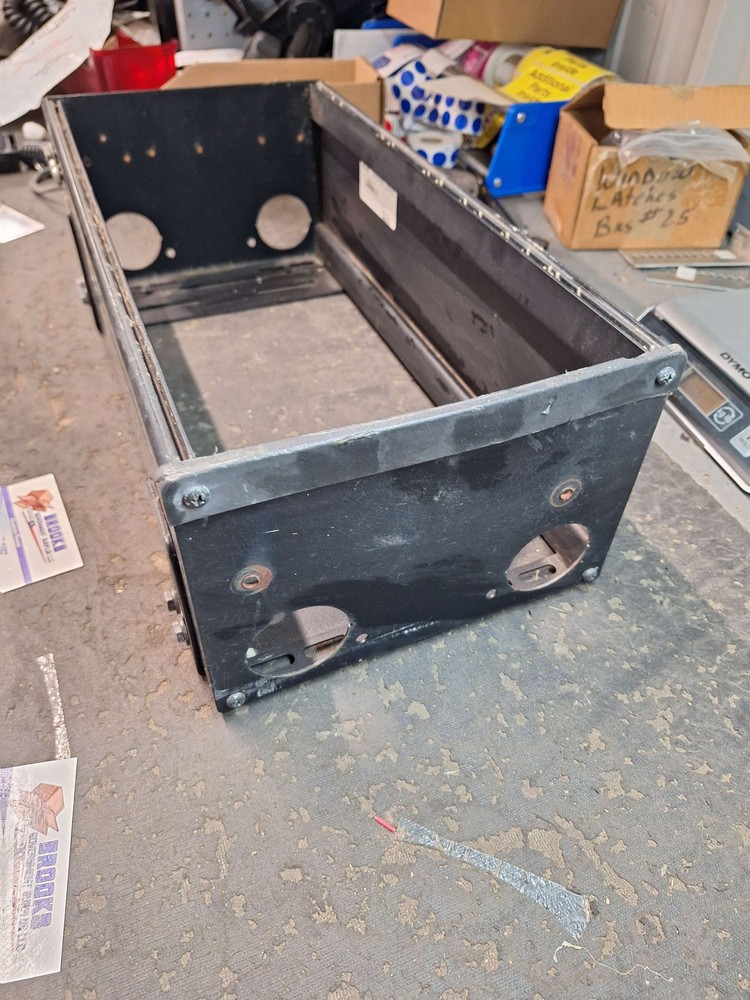 Havis C-1800-H center console universal box