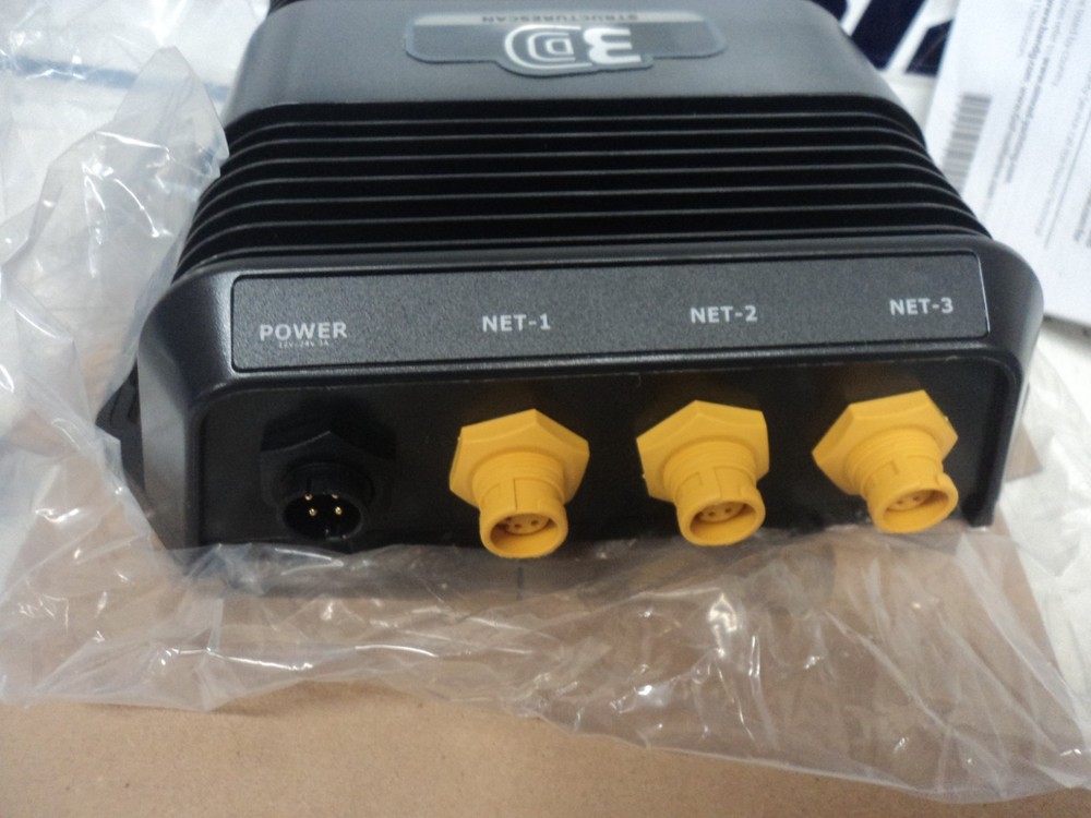 Lowrance hi resolution side scan unit.