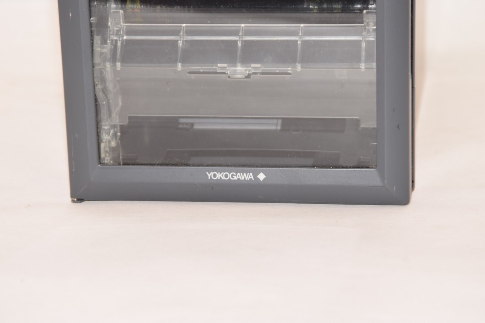 YOKOGAWA SR10001 SR10001-2 Data Chart Recorder