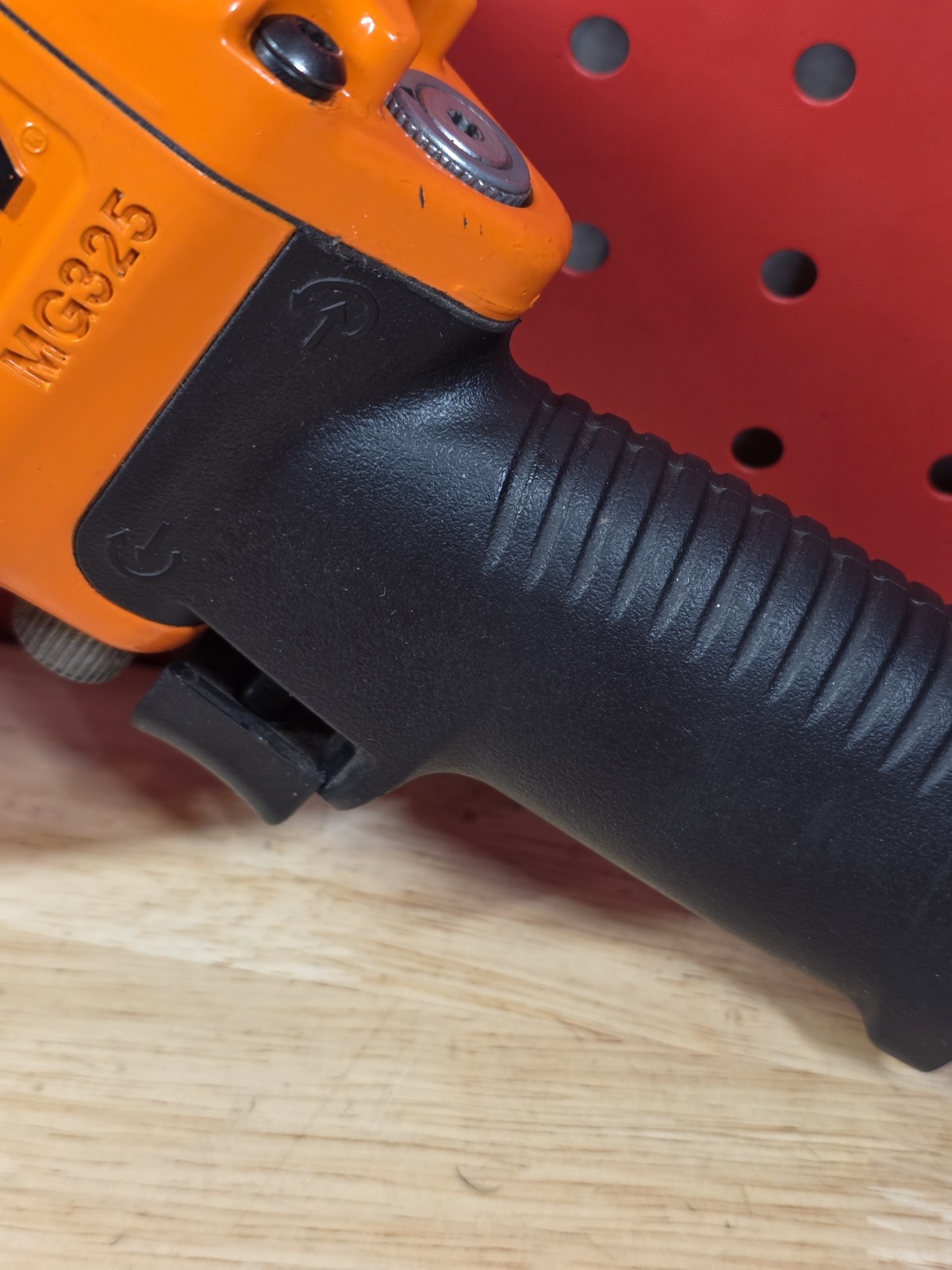 Snap-on Tools MG325 3/8" Drive Air Pneumatic Impact Wrench ORANGE With Boot Nice