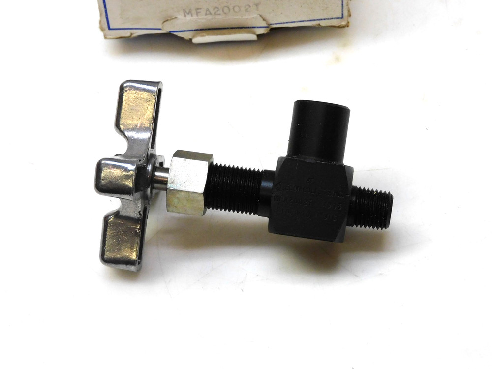 Ecii MFA2002T Right Angle Needle Valve 1/4" npt