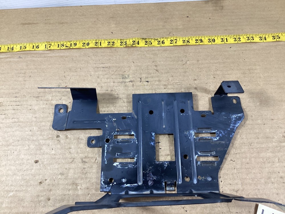 2008 - 2011 BMW M3 E92 E93 AMPLIFIER AMP BRACKET 6945072 OEM .