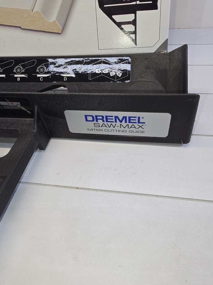 Dremel Saw-Max Miter Cutting Guide Tool