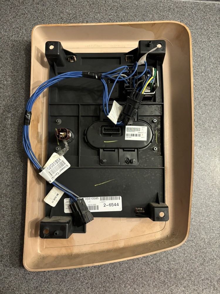 INTERNATIONAL PROSTAR 113 TEMPERATURE CONTROL PANEL HVAC BEZEL SLEEPER CONTROL