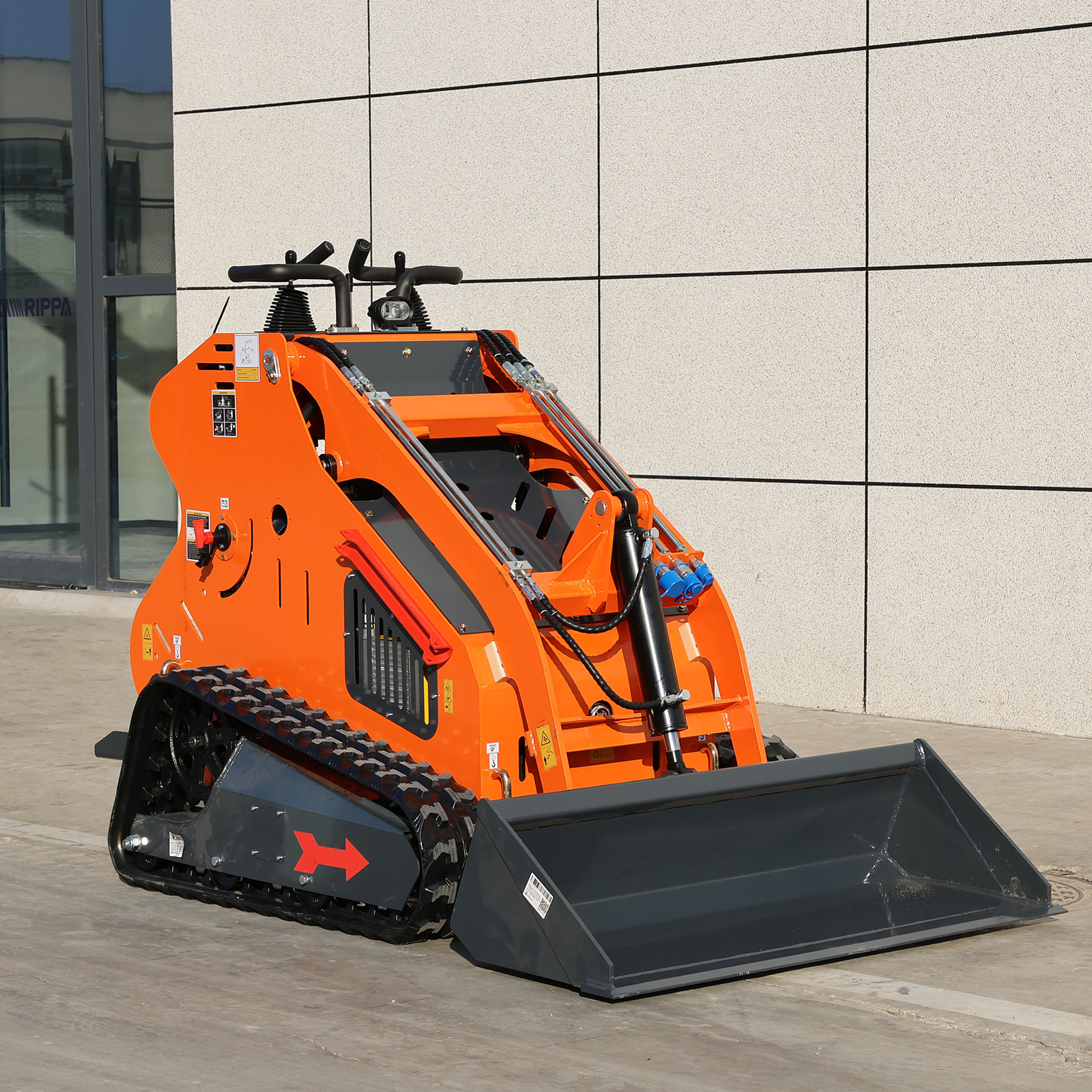 24HP Mini Skid Steer Loader 2-Cylinder Engine with Pallet Fork