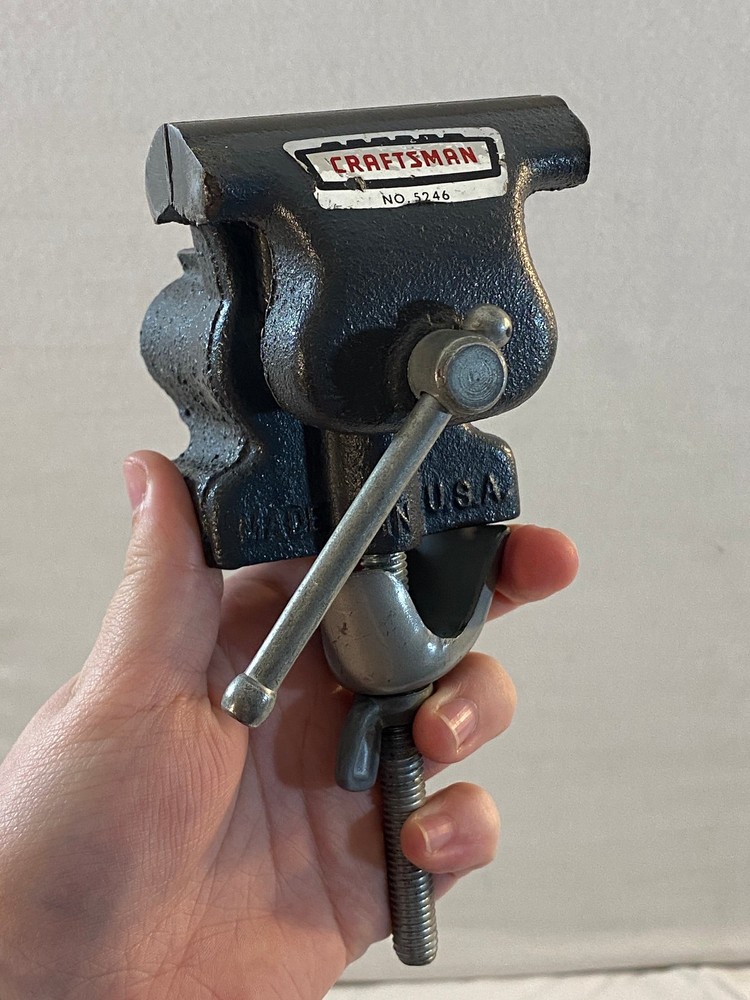 CRAFTSMAN 5246 CAST IRON VISE