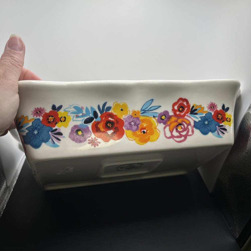 The Pioneer Woman Rectangular Ruffle Top Ceramic Bakeware