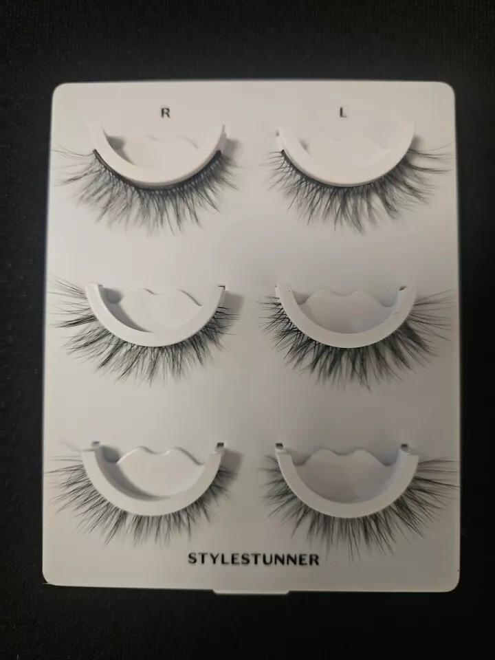 Lilly Lashes Stylestunner SELF-ADHESIVE Natural Volume + Medium Opened Box