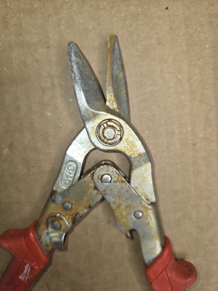 Milwaukee aviation snips