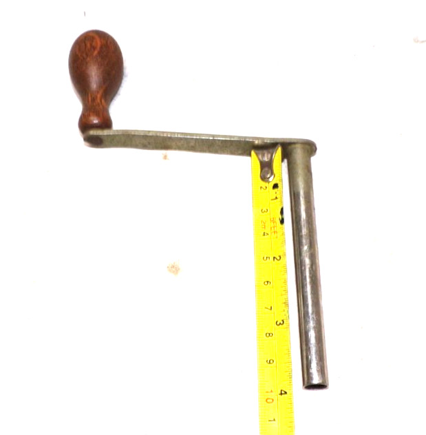 VICTOR DISC PHONOGRAPH CRANK