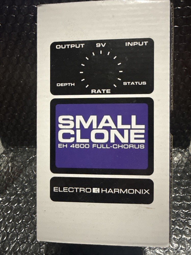 Electro-Harmonix EH 4800 Small Clone Full Chorus Guitar Pedal