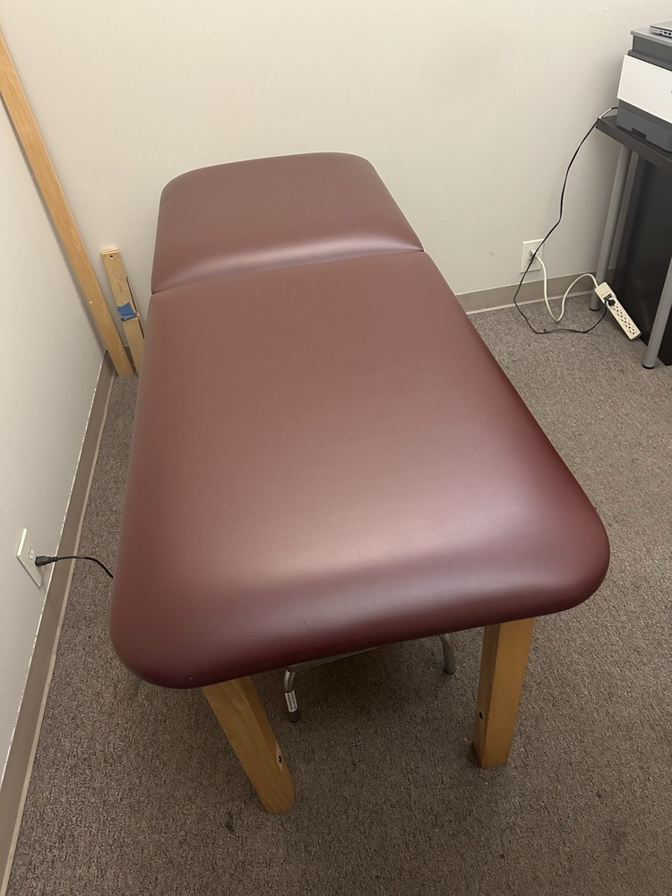 Examination table - Excellent Condition