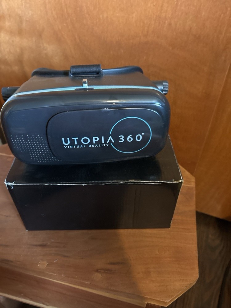 Utopia 360° Virtual Reality Headset – ReTrak – Black – Excellent Condition