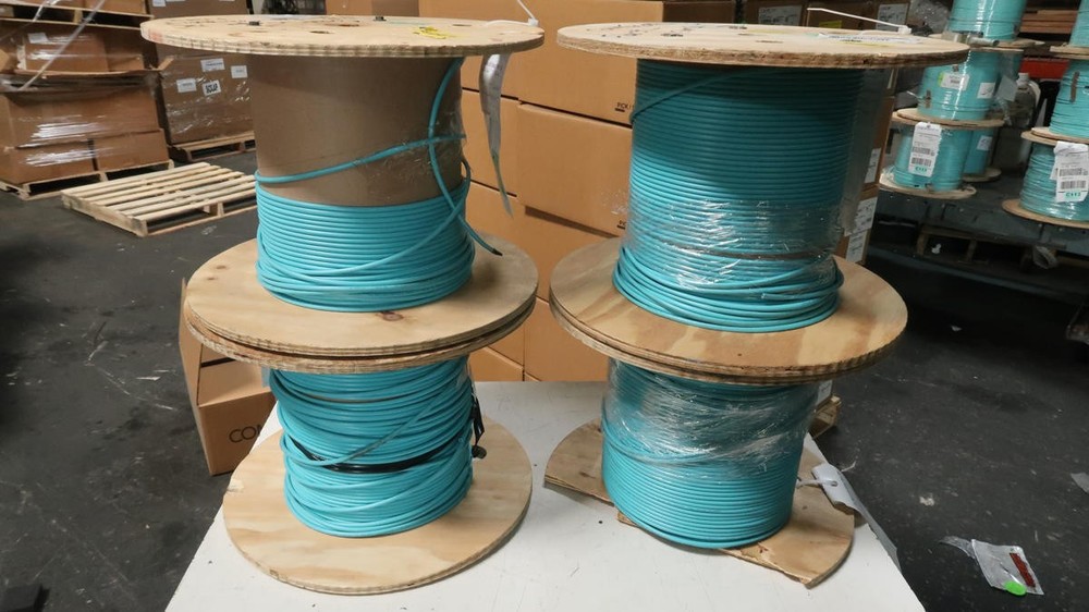 COMMSCOPE 371-COMOM3-TBD-12 12 FIBER MULTIMODE FIBER OPTIC CABLE OM3 (MULTI ROLL
