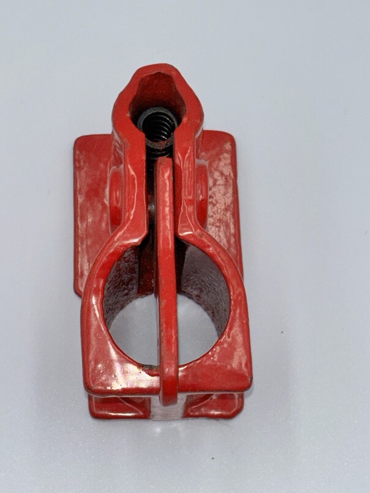 Heavy Duty Cast Iron 3/4” Pipe Grip