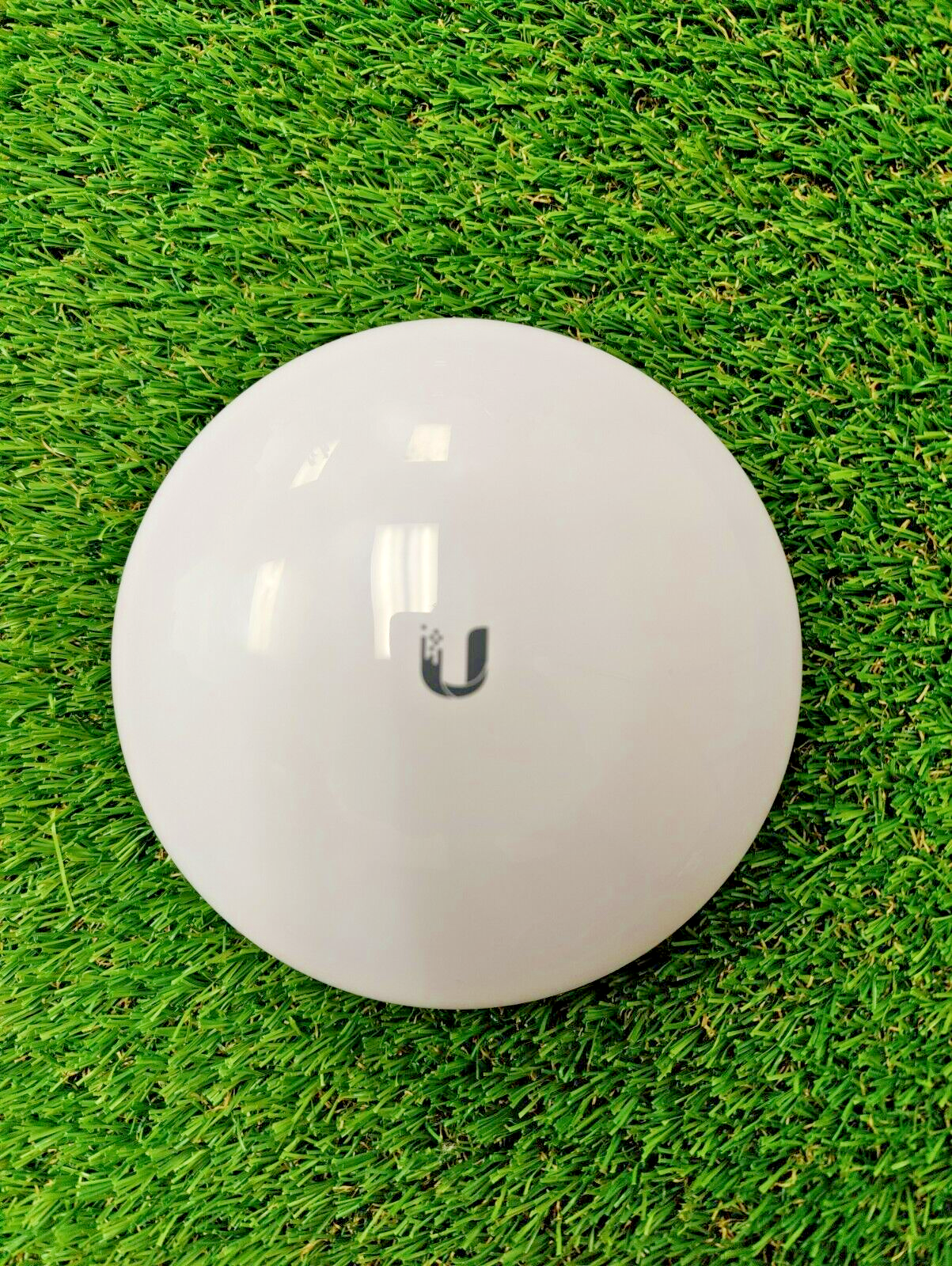 Ubiquiti Networks NBE-M5-16 NanoBeam 5GHz Wireless Access Point w/ PoE, Clamp