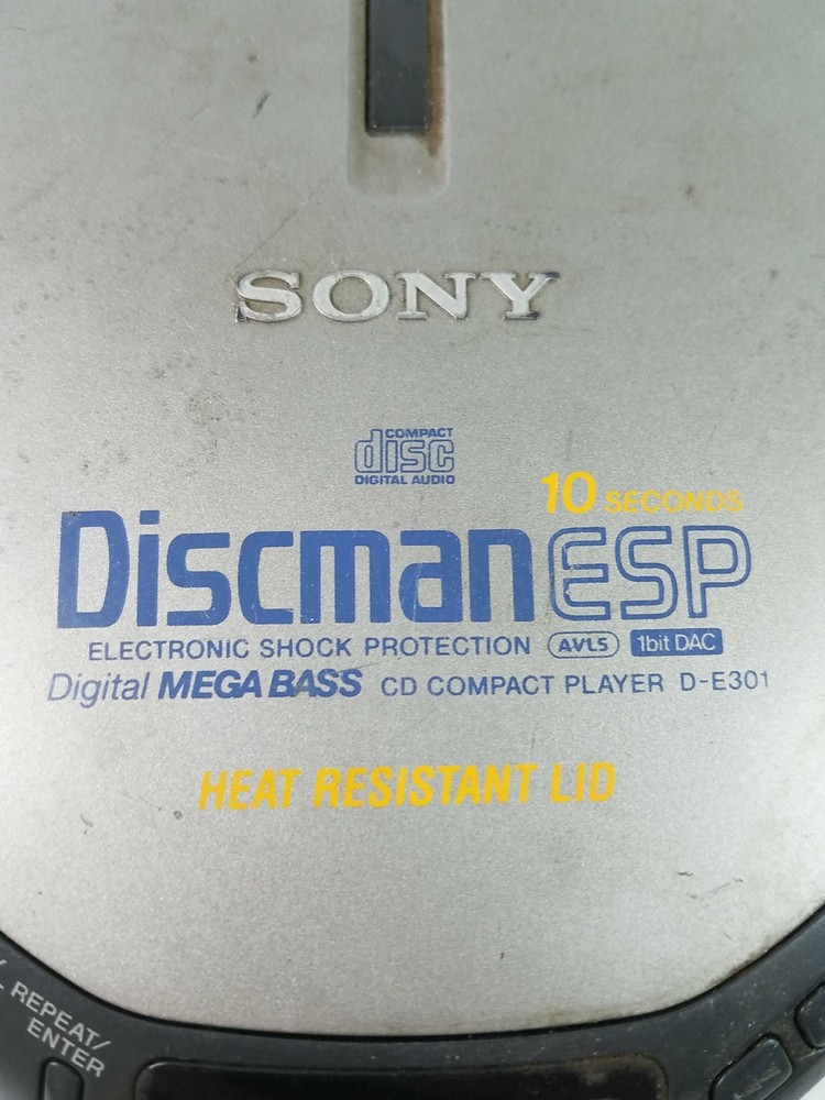 Sony Discman D-E301 Portable Compact Disc Player CD D-E301 D-E301