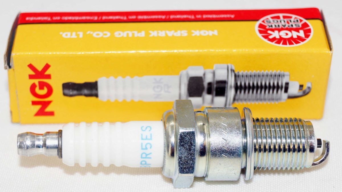 Pack of 64 NGK Spark Plugs 7734 with Removable Tip BPR5ES