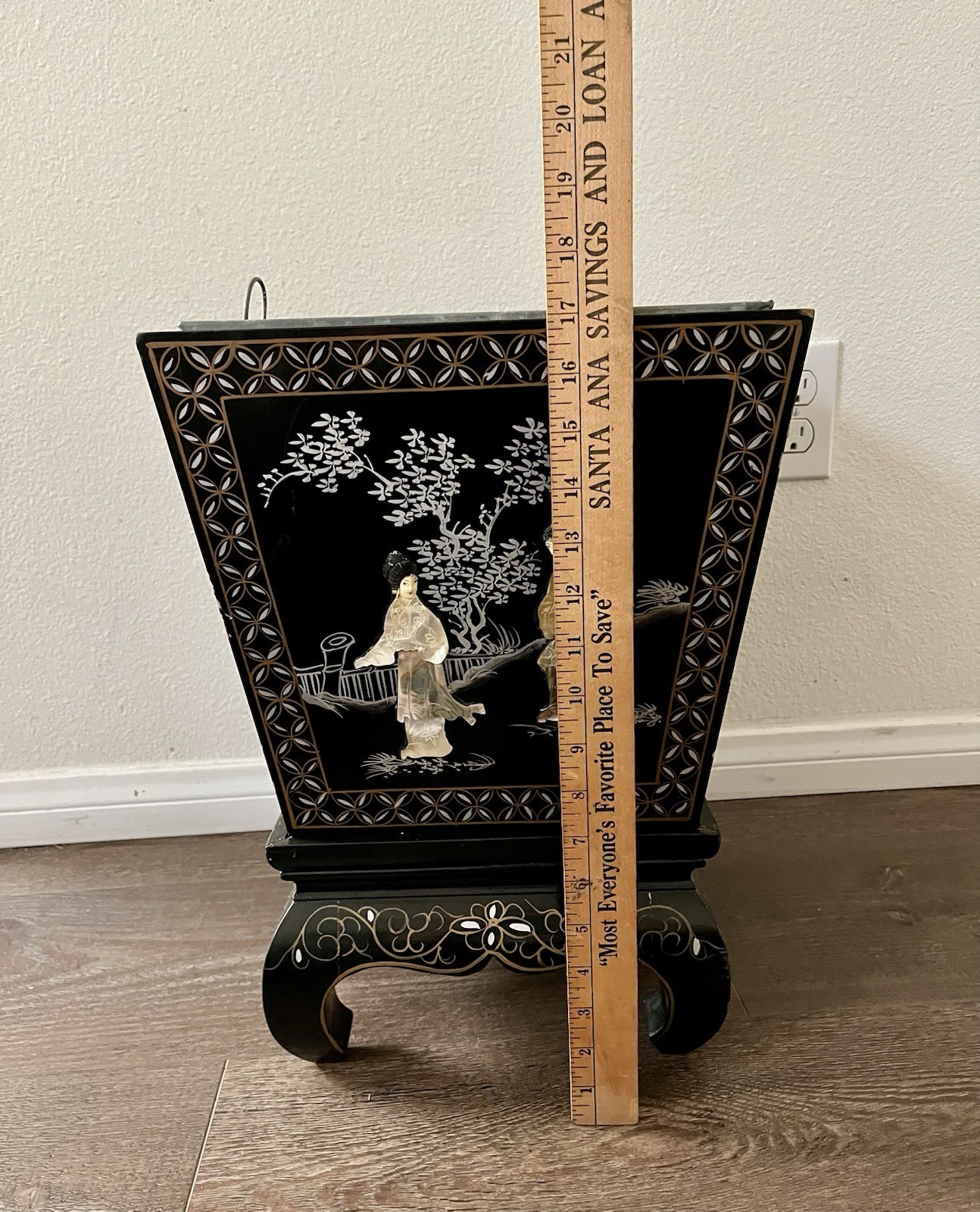 Chinese Black Lacquer Planter/bin/trash Can With Mother-of-pearl Figures 17”