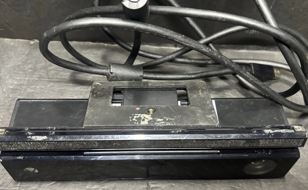 Microsoft Xbox One Kinect Wired Motion Sensor Black OEM