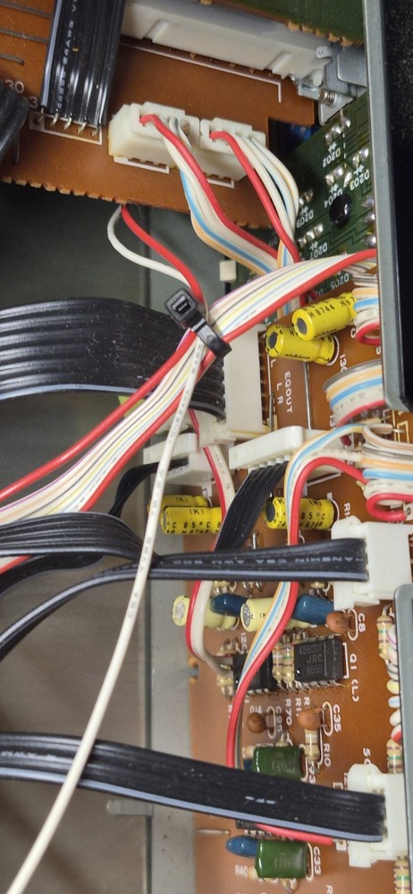 onkyo integra eq-35 Equalizer - Powers On - Missing Slider Knobs - As Is Read