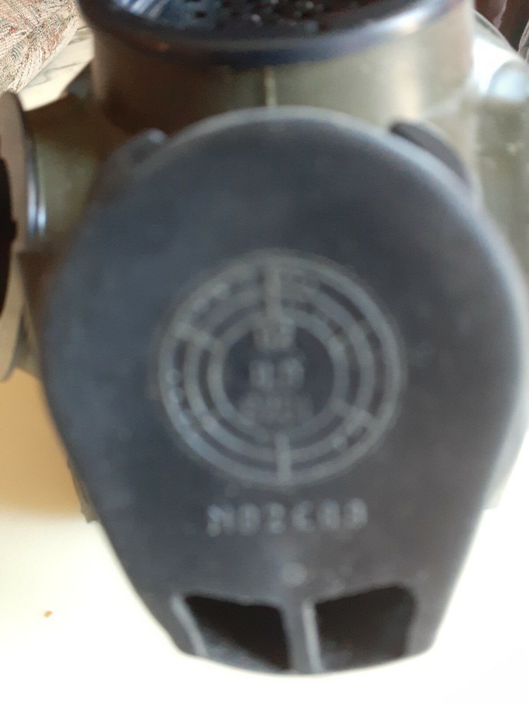 Vintage US Gas Mask MO4 C01 Size Medium