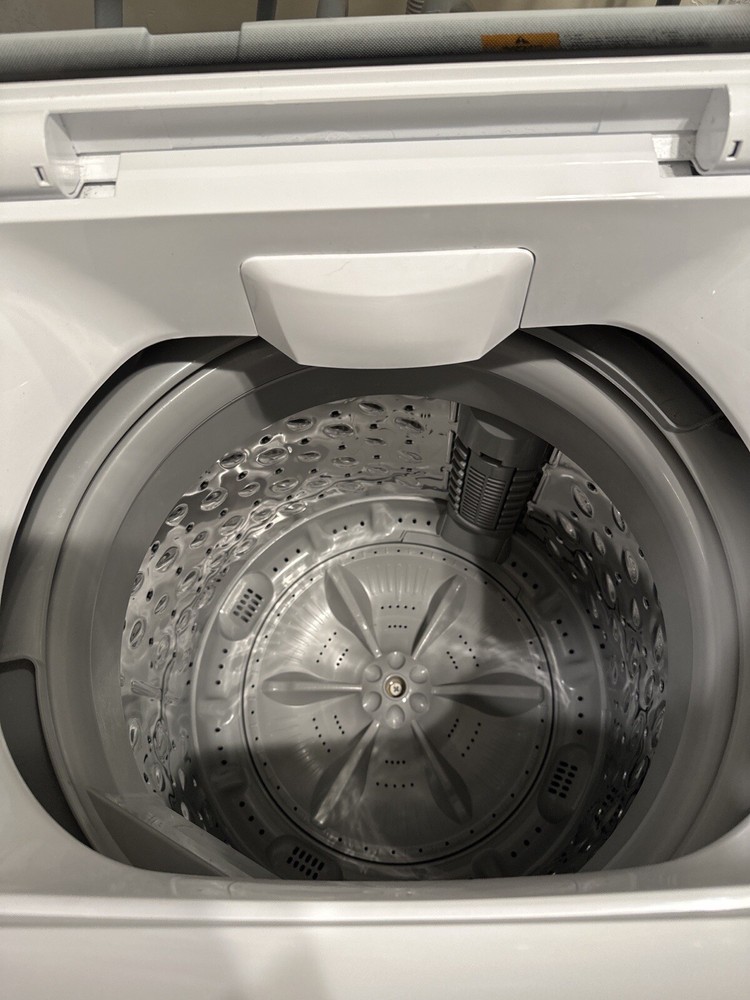 BLACK+DECKER Compact portable washer 1.7 Cu￼. Ft.
