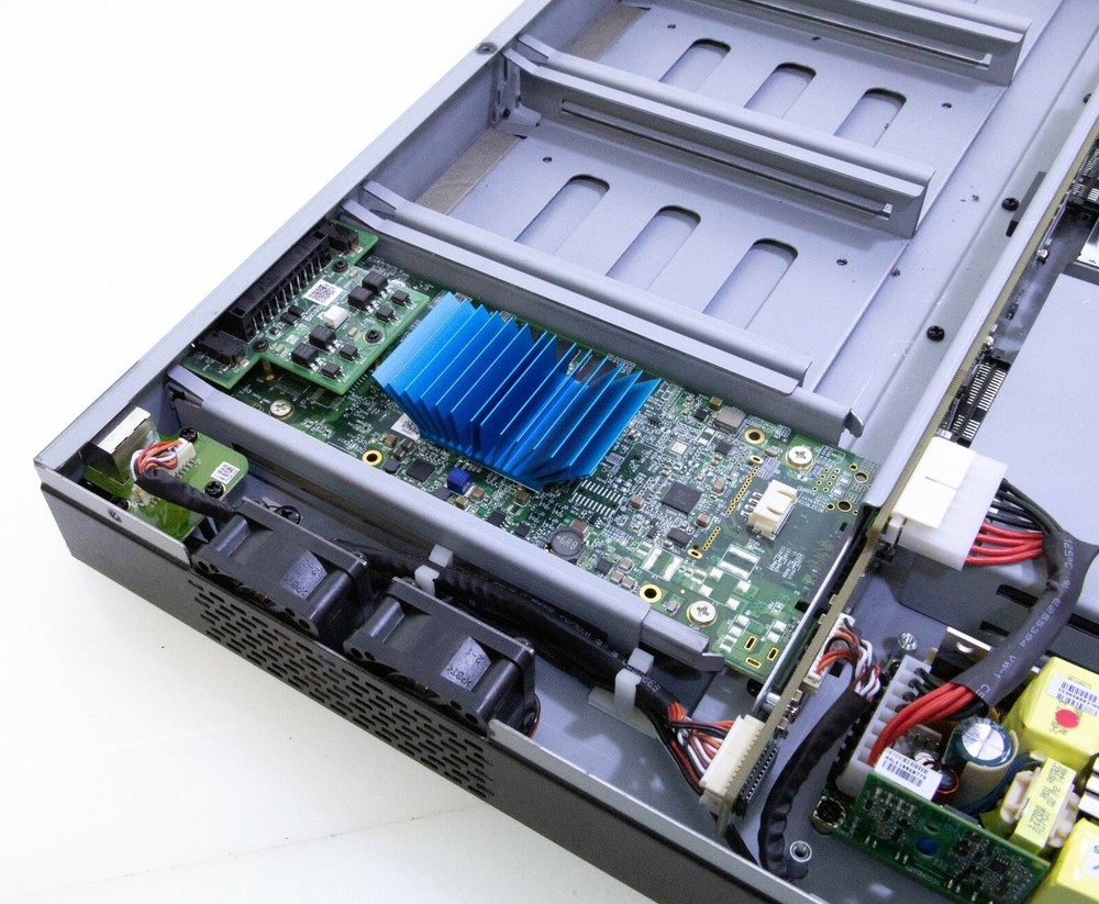 Avigilon VAA-1U-2TB 1U Rack-Mount Security Analytics Appliance, Module, UNTESTED