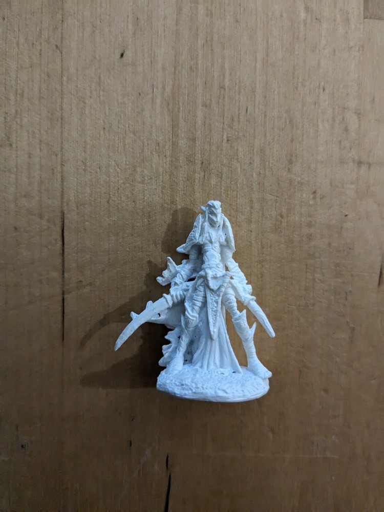 Reaper Bones Elf With 2 Blades