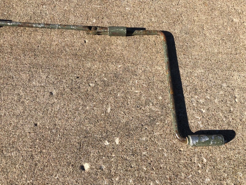 Military Surplus Scissors Jack Folding Handle