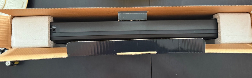 Rhythmic 6 Portable Keyboard Squarewave Synth Drum Machine Retro Analog Lofi