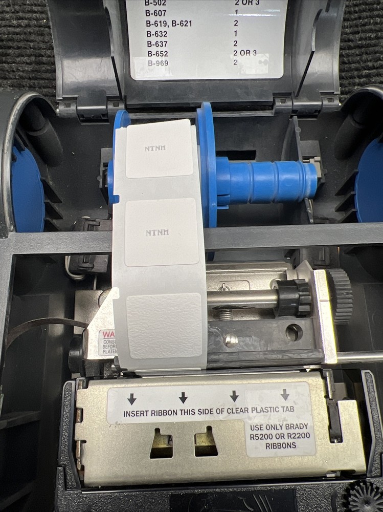 Used BRADY LS2000 Labeling System With case