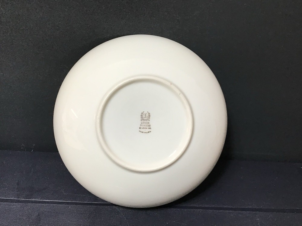 LENOX PRINCESS 9" Round Vegetable Bowl (D4)