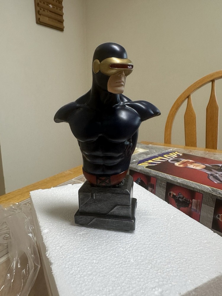 Randy Bowen Cyclops 1998 Limited Edition Bust
