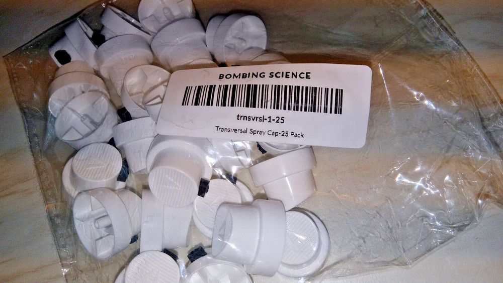 25 White Transversal Spray Paint Caps from BS