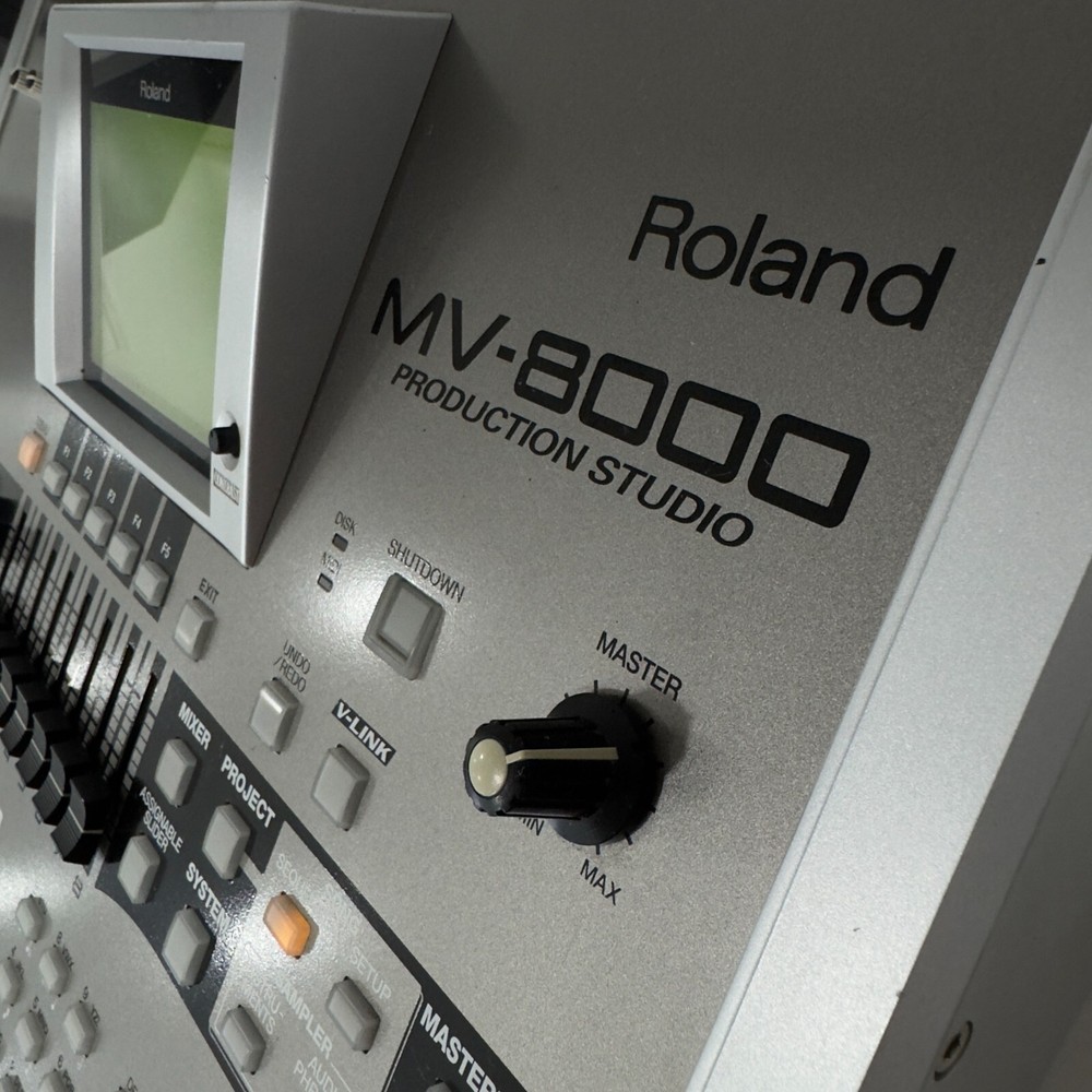 Roland MV-8000 Production Studio Sampler MIDI Sequencer Workstation