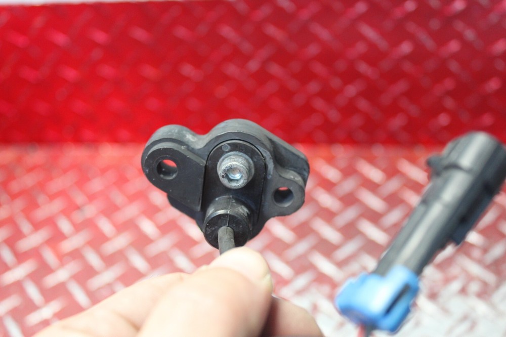 2018 INDIAN CHIEF FRONT ABS RING & WHEEL SPEED SENSOR ID1