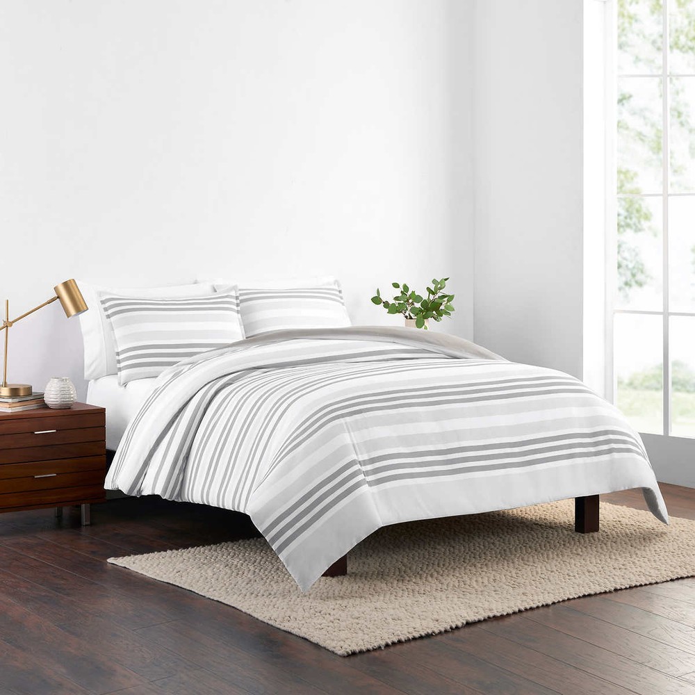 Thomasville, Relaxed Comforter Set (Choose Size + Color Pattern)