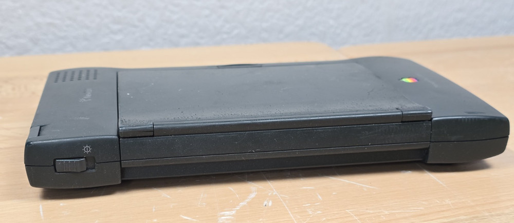 Apple Newton MessagePad 2000 Bundle Flash Memory Stylus Manuals Extras