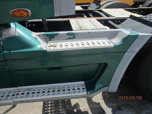 For 1998 FREIGHTLINER CENTURY 120 SIDE FAIRING Left ,  OH