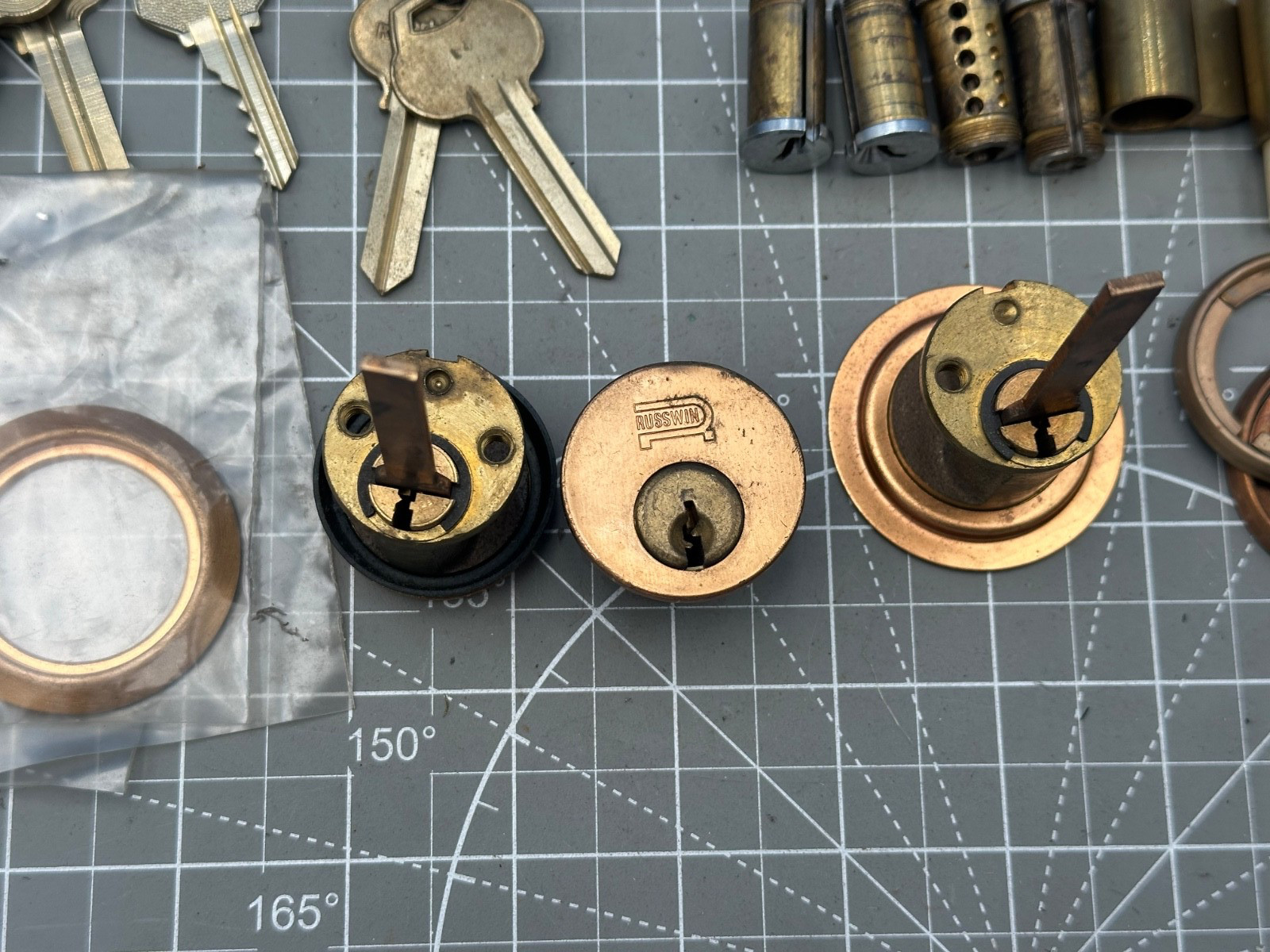 LOCKSMITH LOT - 14 CYLINDERS (SHLAGE, CORBIN, RUSSWIN) AND 7 PLUGS