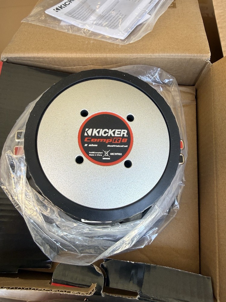 2 KICKER CompR 8" 2 Ohm 300W Subwoofer