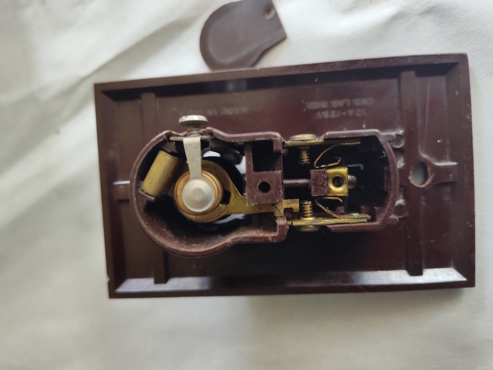 Snapit Dashed Fine Lines Brown Bakelite Textured Switch with indicator light vtg