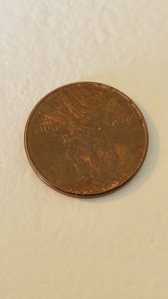 2012 D Mint Mark Sheild Penny, Slight Double Rim