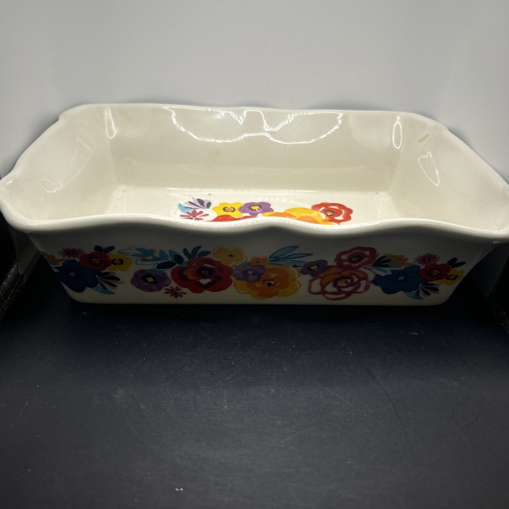 The Pioneer Woman Rectangular Ruffle Top Ceramic Bakeware